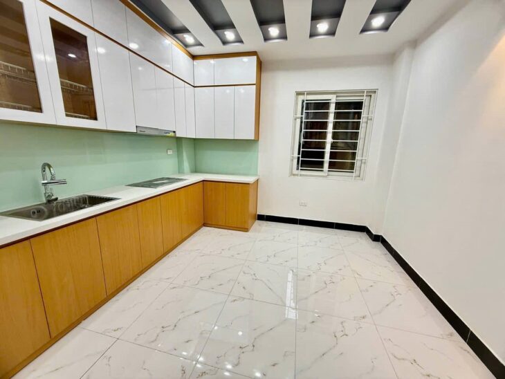 CẦN BÁN NHÀ BÙI XƯƠNG TRẠCH 38M2, 5 TẦNG GIÁ HƠN 6 TỶ