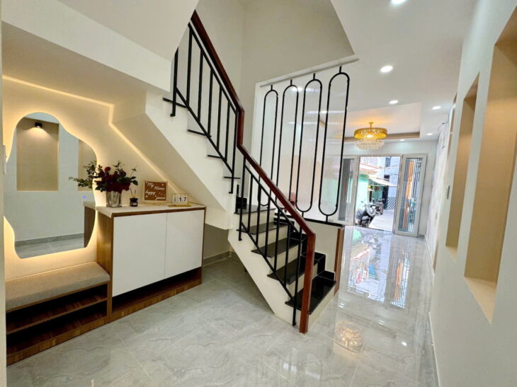Nhà 4 tầng hẻm trước nhà 4,5m Dương Bá Trạc P1Q8. Giá: 5,78 tỷ TL