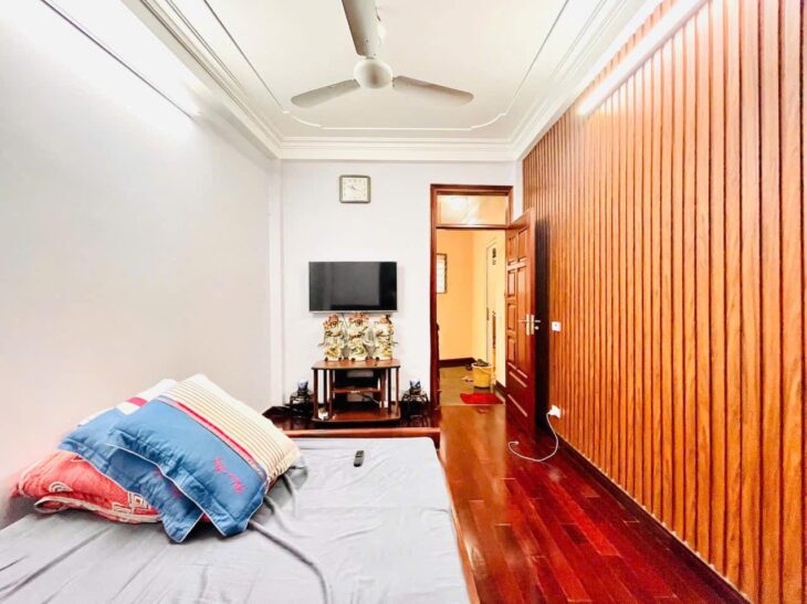 BÁN NHÀ PHỐ QUỐC TỬ GIÁM – 34M2 x 5T – 5.8 TỶ – THOÁNG TRƯỚC SAU – NGÕ OTÔ DỪNG ĐỖ