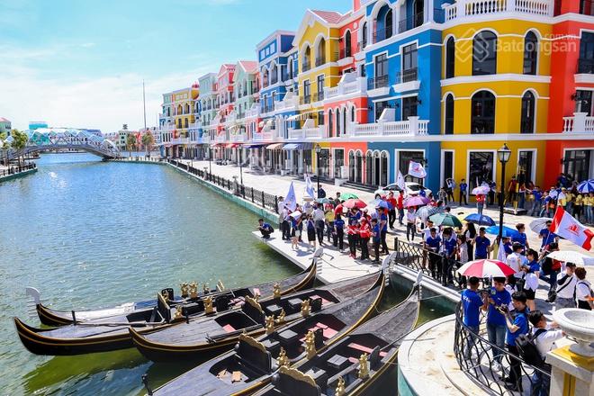 Bán shophouse Grand World Phú Quốc 210m2, kế bên Bảo Tàng Gấu – sông Venice, chỉ giá nhỉnh 10 tỷ