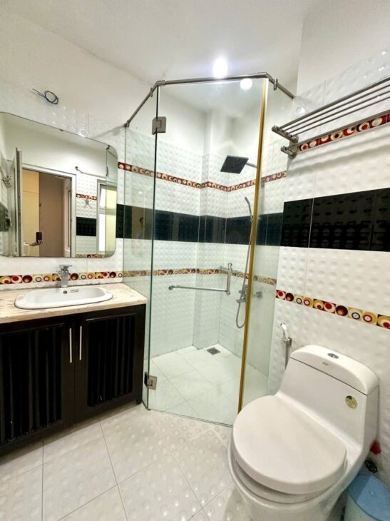 4x17m mặt tiền đường số, P. Tân Quy Q7, 5 tầng đẹp, giá chỉ 11,99 tỷ