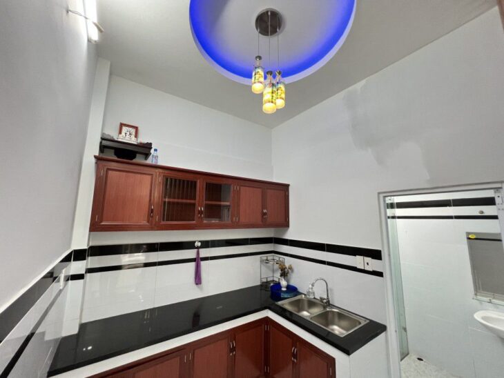 BÁN NHÀ TÂN BÌNH – PHƯỜNG 15 – HẺM 3M THÔNG – NHÀ MỚI TẶNG NỘI THẤT – VUÔNG A4 – 32M2 CHỈ 3.x TỶ