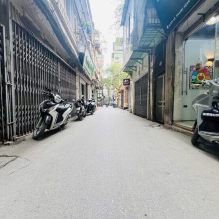 Lê Thanh Nghị-5 tầng thang máy-Doanh thu 700tr/năm