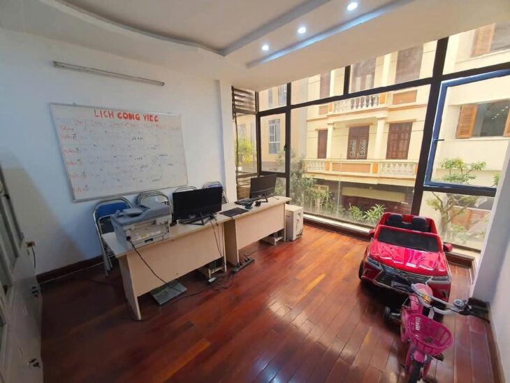 Bán Nhà Phú Thượng, 52m2x5 Tần, Phân lô Ô Tô Chạy Vùng Quanh, Giá 15,8 Tỷ