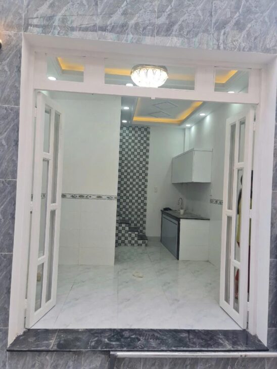 NHÀ 1 TRỆT 1 LẦU 2 PHÒNG NGỦ – CÁCH HUỲNH TẤN PHÁT VÀI CĂN NHÀ – TRUNG TÂM QUẬN 7 – GIÁ 1.5 TỶ