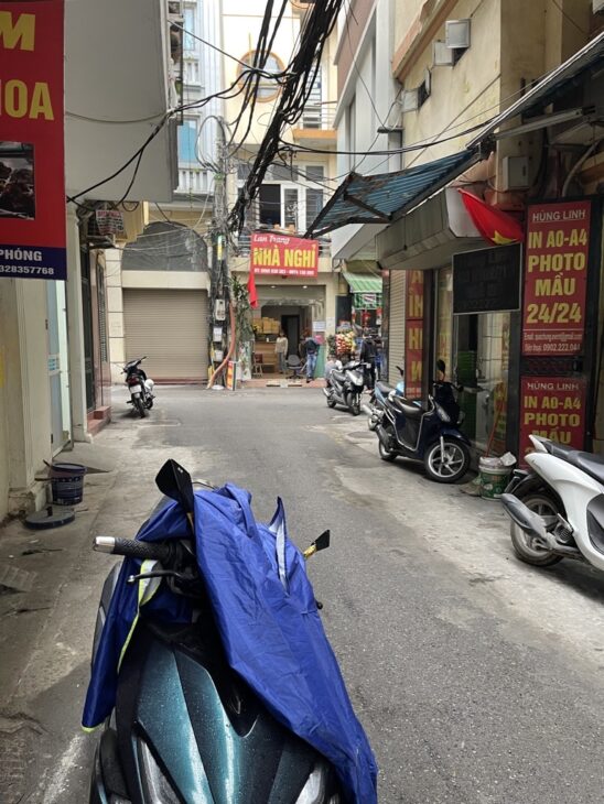 Lê Thanh Nghị-Mặt oto tránh-Kinh doanh-đối diện bệnh viện Bạch Mai