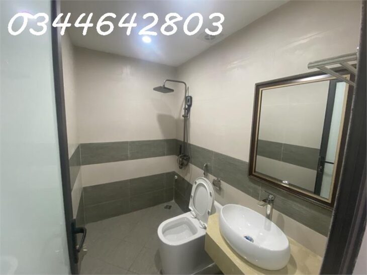 Nhỉnh 5 tỷ căn nhà 3 tầng x 35m2 -NGÕ 122 KIM GIANG- ĐẠI KIM (đi bộ đi học )
