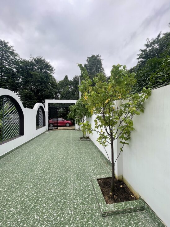 20. .NHÀ 3 lầu, 5PN – CÓ SÂN DÀI SỌC TX40 -5,755 TỶ