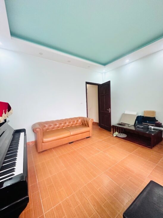 SIÊU PHẨM TRẦN CUNG – DÂN XÂY – Ô TÔ LÙI CỬA – NGÕ 4M – VÀI BƯỚC RA PHỐ – 52M2 – MT 4.5M