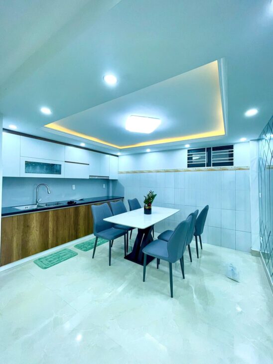 CHÍNH CHỦ CẦN BÁN NHÀ KHU VỰC KIM GIANG, 40M2 5 TẦNG MT4M HƠN 6 TỶ