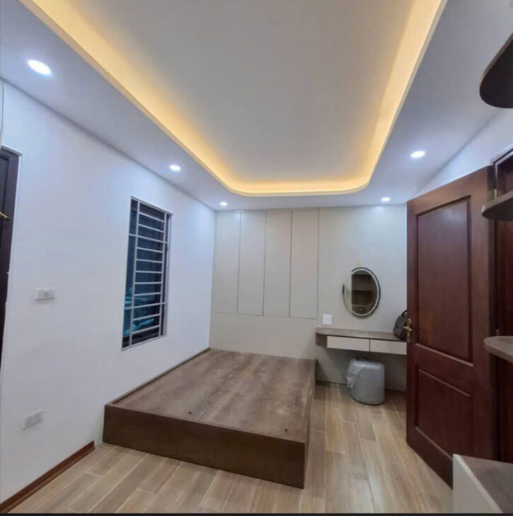 Bán nhà siêu đẹp Khương Đình, chỉ vài bước chân ra phố, ngõ to kinh doanh tốt, ô tô qua nhà 50Mx5T