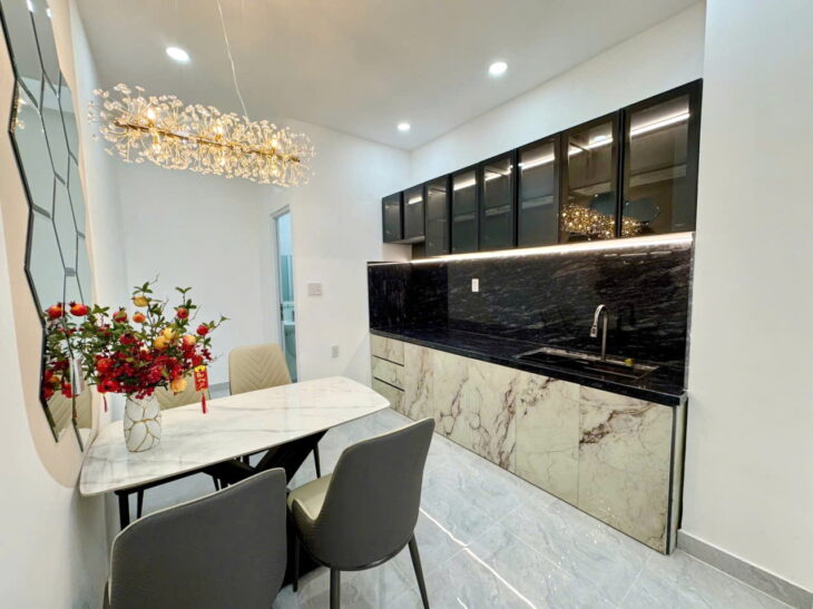 Nhà 4 tầng hẻm trước nhà 4,5m Dương Bá Trạc P1Q8. Giá: 5,78 tỷ TL
