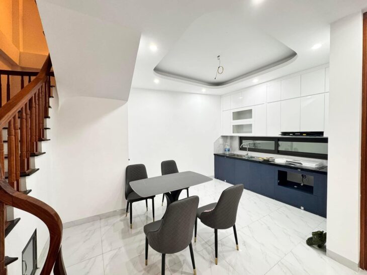 NHÀ XÂY MỚI NGUYỄN KHOÁI – 51M2 x 4T – MT 4M – 6.4 TỶ – 2 THOÁNG – Ô TÔ DỪNG ĐỖ NGÀY ĐÊM