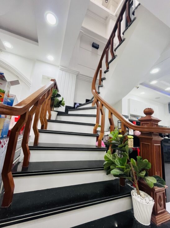 BÁN NHÀ 3 TẦNG, 60M2, NGUYỄN THƯỢNG HIỀN, P.5, BÌNH THẠNH – GIÁ 6.6 TỶ – 4m x 15m
