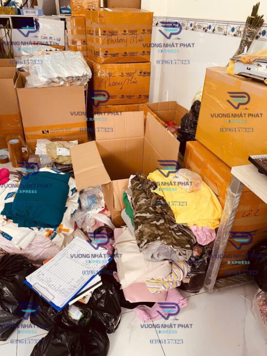 Dịch Vụ Vận Chuyển Quần Áo Sang Mỹ Uy Tín