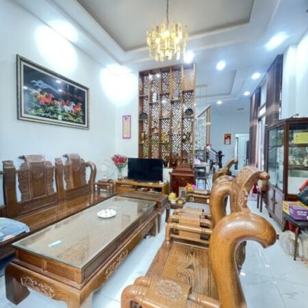 Bán nhà mặt phố Trường Thọ, Thủ Đức, 100m², 10.9 tỷ, 3 tầng