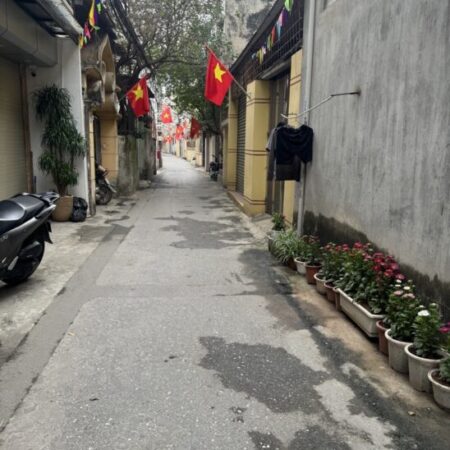 Nhà An Dương Vương, 32m2 x 5 tầng , Giá 5,75 Tỷ, Ô Tô