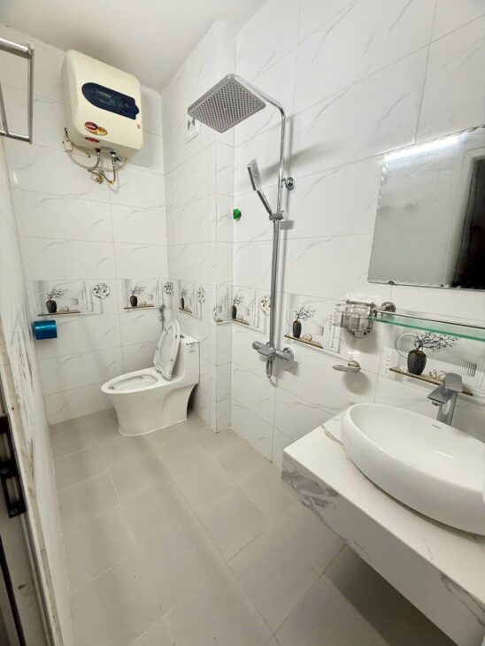 CẦN BÁN NHÀ BÙI XƯƠNG TRẠCH 38M2, 5 TẦNG GIÁ HƠN 6 TỶ