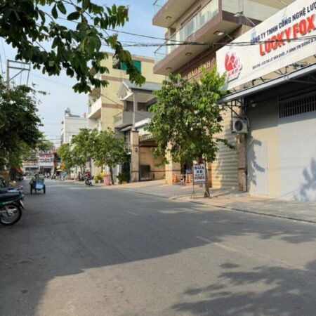 BÁN NHÀ LÊ VĂN QUỚI – HẺM XE TẢI – 4 TẦNG – 5PN – 50M2 – CHỈ 4 TỈ