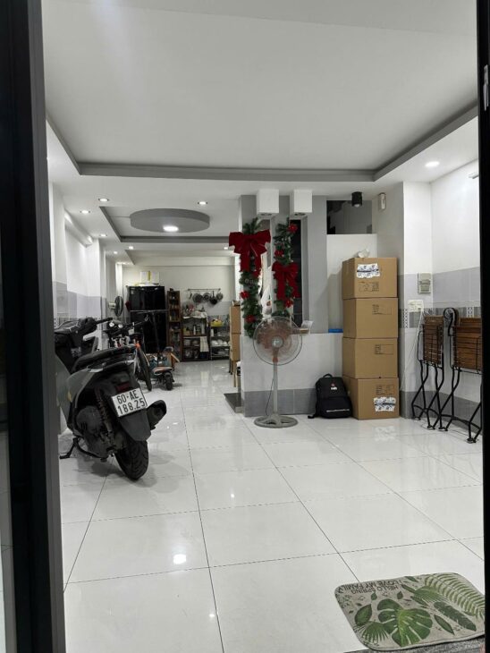 BÁN NHÀ LÊ VĂN QUỚI – HẺM XE TẢI – 4 TẦNG – 5PN – 50M2 – CHỈ 4 TỈ