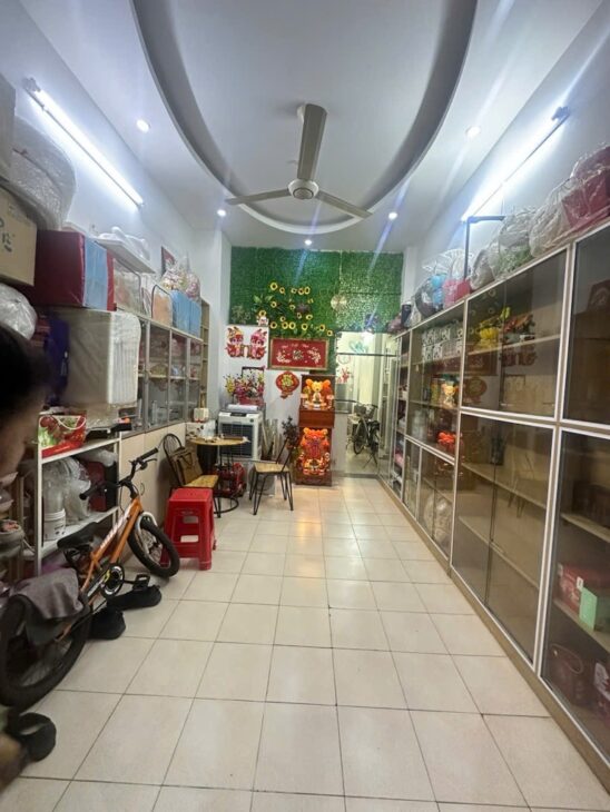 BÁN GẤP NHÀ LÊ VĂN QUỚI – BÌNH TÂN – HẺM 7M KINH DOANH – 2 TẦNG BTCT – 32M2 – HƠN 3 TỈ