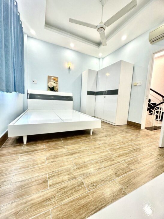 NHÀ GÒ VẤP MỚI ĐẸP 4 TẦNG BTCT – CÁCH 10M RA XE HƠI – 4.6 TỶ