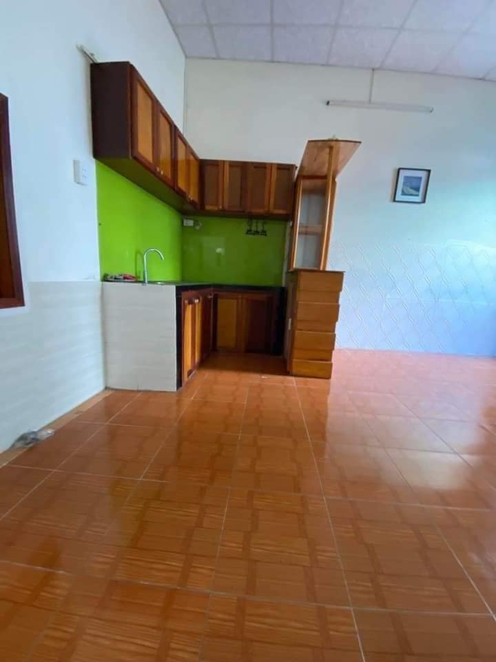 # Nhà Kiệt Hải Phòng, 44m2, Cấp 4, 2 Ngủ, sân rộng, sạch sẽ, 1.95 tỷ