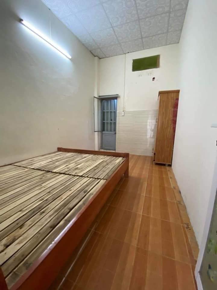 # Nhà Kiệt Hải Phòng, 44m2, Cấp 4, 2 Ngủ, sân rộng, sạch sẽ, 1.95 tỷ