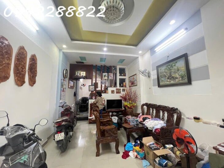 GIẢM 350TR ! SÁT KDC HỒNG LONG – NHÀ 3 LẦU 64M2 – CHỈ HƠN 6TỶ