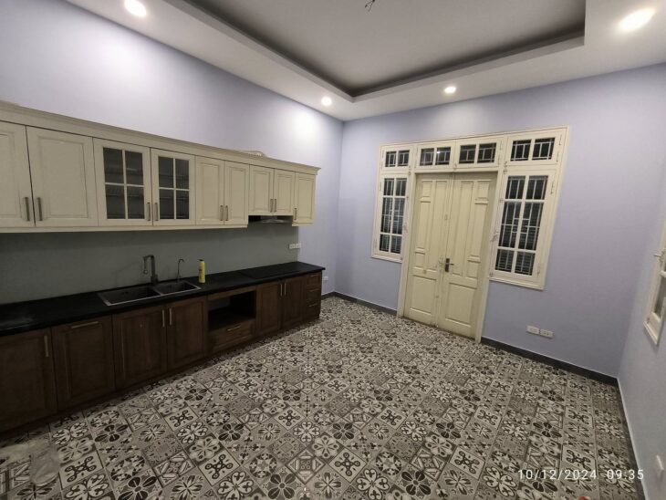 BÁN MẶT PHỐ ĐƯỜNG BƯỞI – KINH DOANH ĐỈNH – VỈA HÈ – 8.2m MT – 5T – 72m2 – 23.4 TỶ