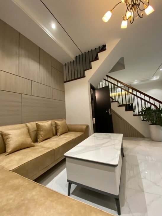 BÁN NHÀ QUAN HOA-CẦU GIẤY-40M-9.8TY. LH: 0982769586