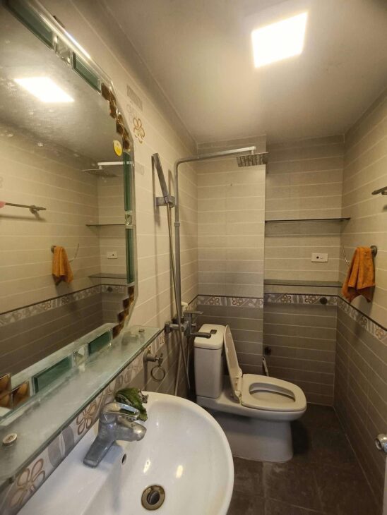 Mảnh đất vàng xây căn hộ Đống Đa ! Ô tô đỗ – khu phân lô – có ô chờ thang máy – giá dân cực mềm.