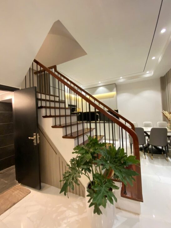 BÁN NHÀ QUAN HOA-CẦU GIẤY-40M-9.8TY. LH: 0982769586