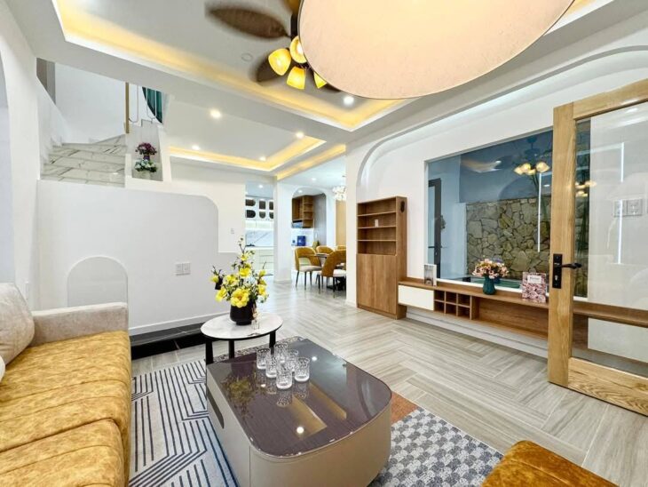 ► Kiệt gần Trưng Nữ Vương khu Chợ Mới, Phố Đi Bộ Bạch Đằng, 72m2, 2 tầng mới hiện đại, 3.75 tỷ