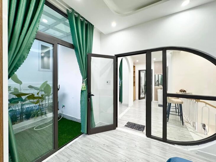 ► Kiệt gần Trưng Nữ Vương khu Chợ Mới, Phố Đi Bộ Bạch Đằng, 72m2, 2 tầng mới hiện đại, 3.75 tỷ