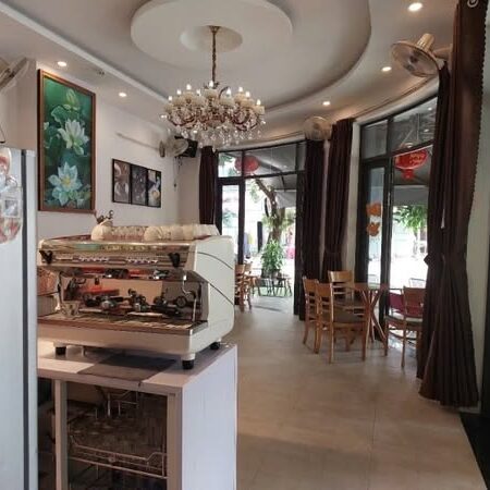 Lô góc 5 tầng ,dòng tiền 70 triệu tháng -Đường 10,5m Huỳnh Tấn Phát -Hòa Cường -Giá chỉ 13,9 tỷ . Lô góc 5 tầng ,dòng tiền 70 triệu tháng -Đường 10,5m Huỳnh Tấn Phát -Hòa Cường -Giá chỉ 13,9 tỷ .