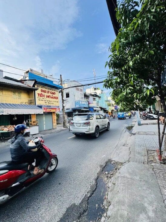 MẶT TIỀN KINH DOANH LẠC LONG QUÂN QUẬN 11, 90m2 CHỈ 22.5 TỶ