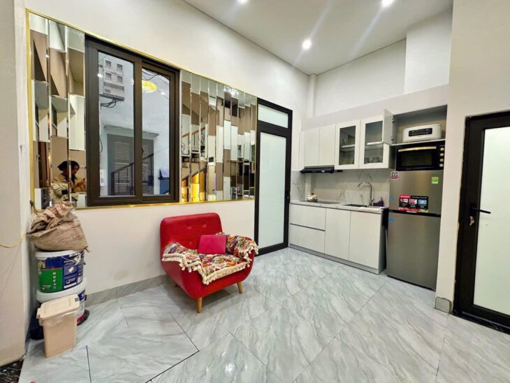 Hiếm!!! Nhà Cù Chính Lan 25m2.MTx4 lô góc, ô tô đỗ cửa, ở ngay, gần trường