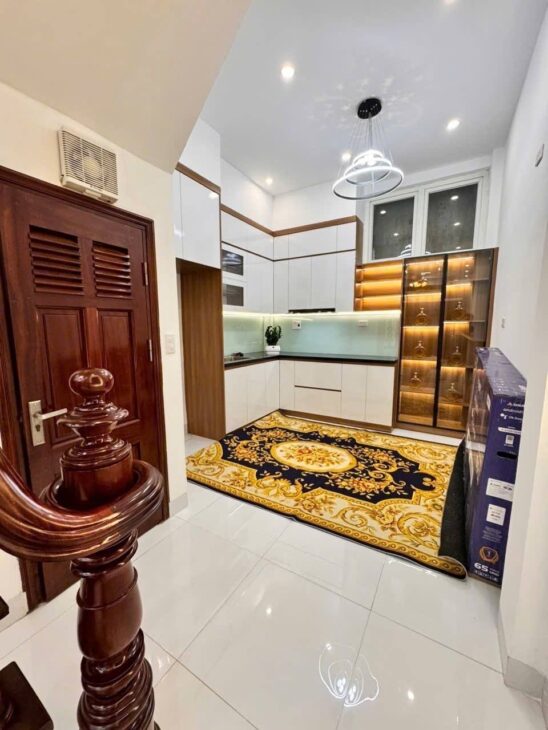 BÁN NHÀ QUAN HOA-CẦU GIẤY-40M-4T-9.3TY. LH: 0982769586 :