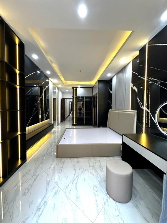 PHÂN LÔ HAI BÀ TRƯNG – GARA OTO – THANG MÁY – SỔ NỞ HẬU – THÔNG SỐ VÀNG – GIÁ 17 TỶ