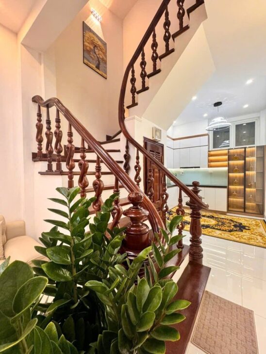 BÁN NHÀ QUAN HOA-CẦU GIẤY-40M-4T-9.3TY. LH: 0982769586 :