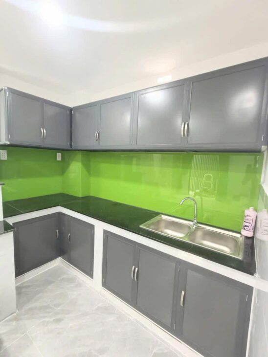 Bán nhà mới xây xịn xò – Nhà 1 trệt 1 lầu 2pn 2wc, NGAY NGÃ TƯ THUE ĐỨC