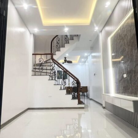 Bán nhà phố Bùi Xương Trạch 44m2 ngõ oto tránh giá chỉ có 8,1 tỷ