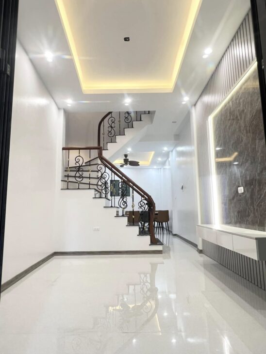 Bán nhà phố Bùi Xương Trạch 44m2 ngõ oto tránh giá chỉ có 8,1 tỷ