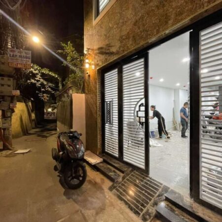 Chưng cư mini trung tâm Đống Đa ! 7 tầng thang máy – 16 phòng – PCCC đầy đủ – doanh thu tốt.