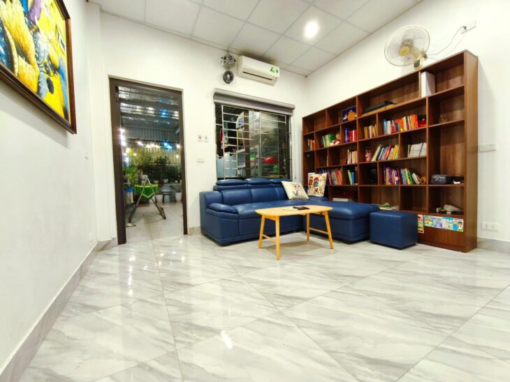 CỰC HIẾM TT THANH XUÂN GARA – KINH DOANH HIẾM NHÀ BÁN 50M2 CHỈ 12.6 TỶ, LH 0975666943.