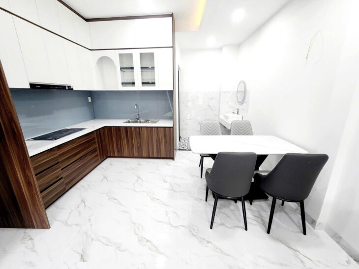 Nhà Đẹp Hoàng Diệu – Cách Biển Trần Phú – Nha Trang tầm 500m