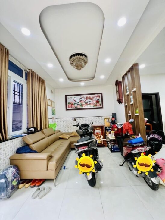 Bán Nhà Nguyễn Thượng Hiền, 40m2, 4 Tầng Chỉ hơn 5 Tỉ