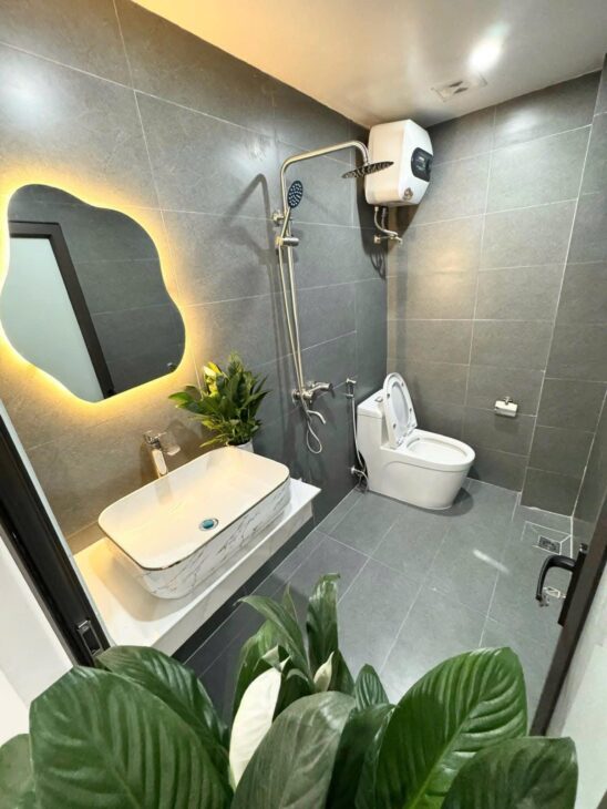 NHÀ MỚI Ô CÁCH – VIỆT HƯNG – NGÔ GIA TỰ – LONG BIÊN GẦN 35m x 5 TẦNG MỚI KOONG – CHỈ 5,5 TỶ OTO ĐỖ