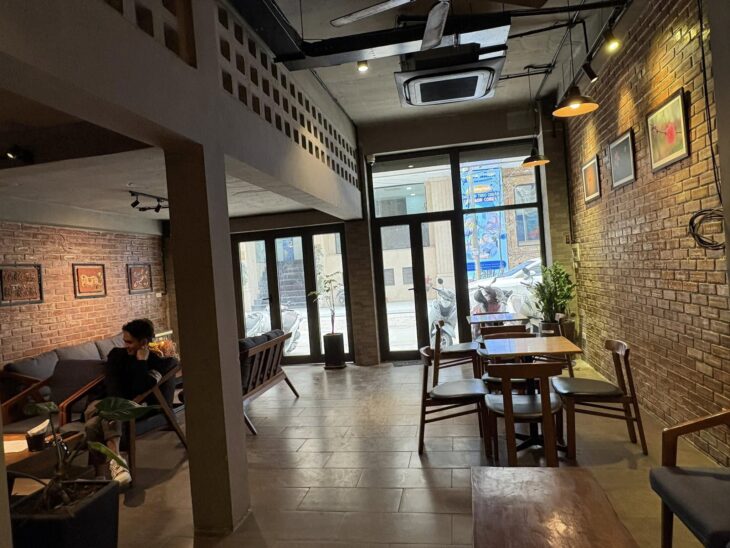 Bán nhà Ôtô tránh, Kinh doanh ngon-Ngõ 21 Lê Văn Lương 77m2/ 5Tầng, MT 6m 45 Tỷ